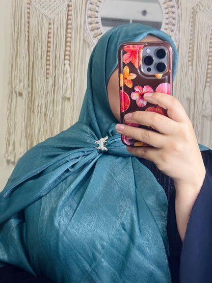 حجاب شرعي مربع مع اكسسوار